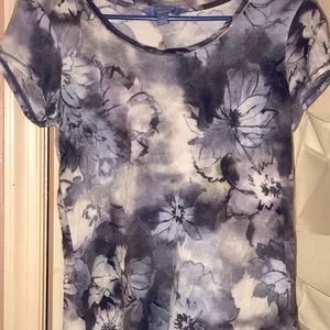 Vera Wang Short Sleeve Shirt